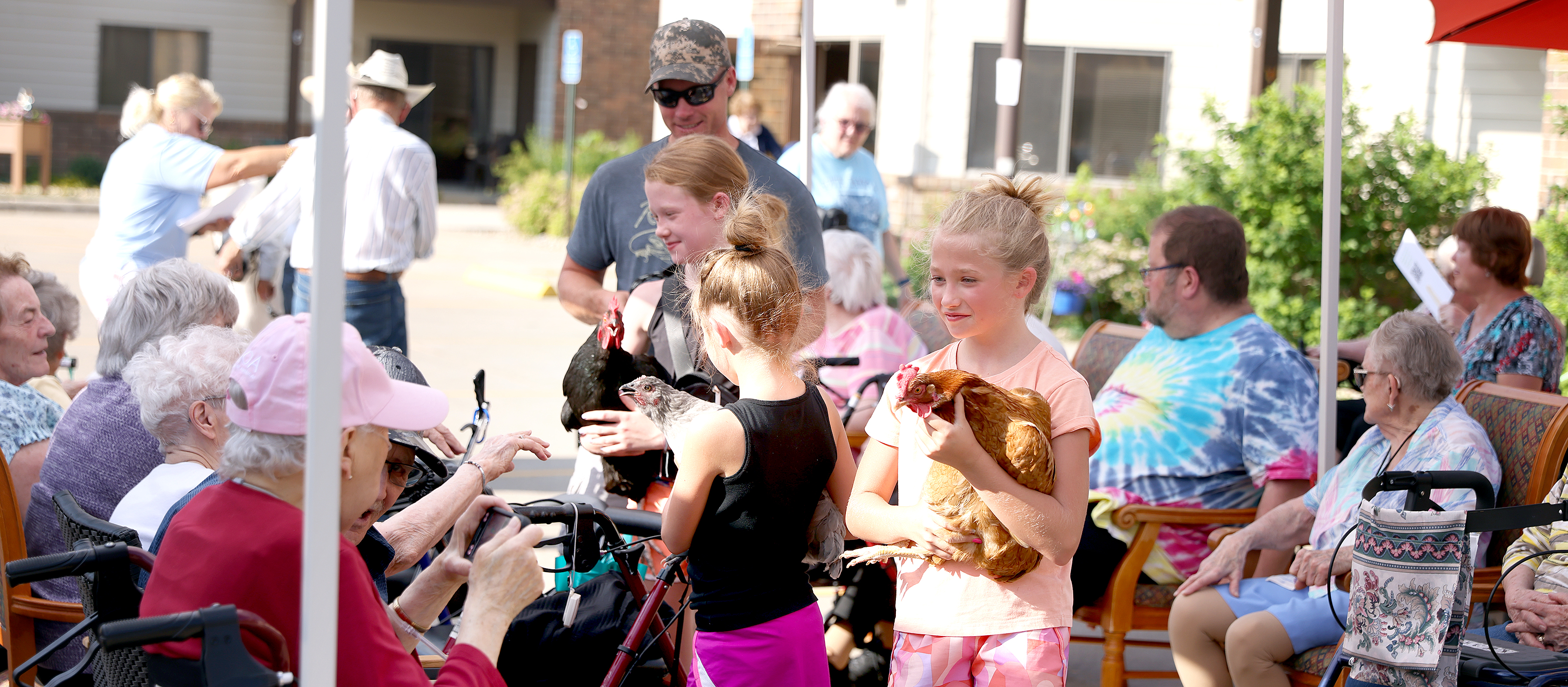 Photos: Pet parade boasts chickens, a mini horse and many canines - Vimarsana News