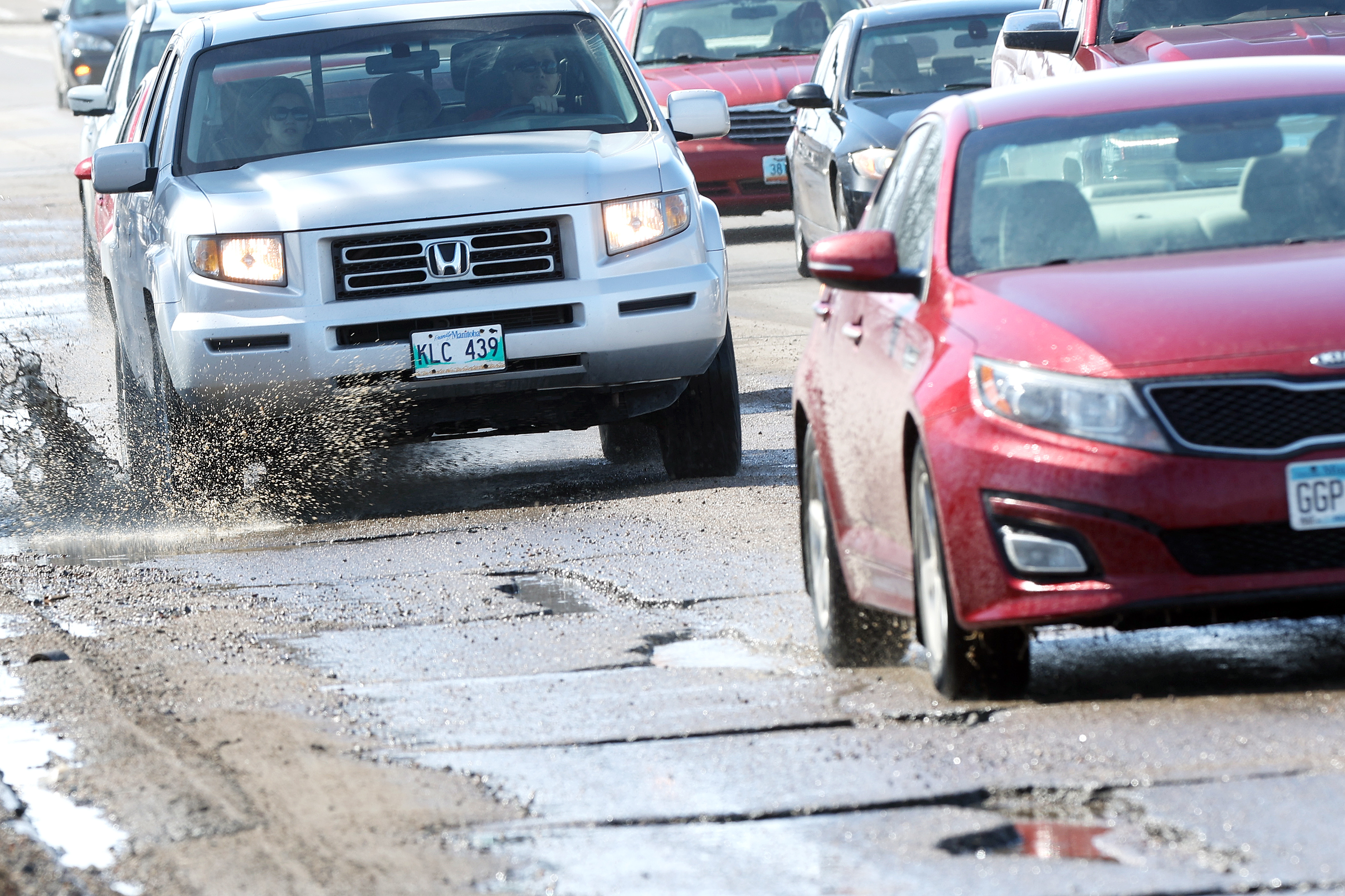 Part of 32nd Avenue South lane temporarily closed - Vimarsana News