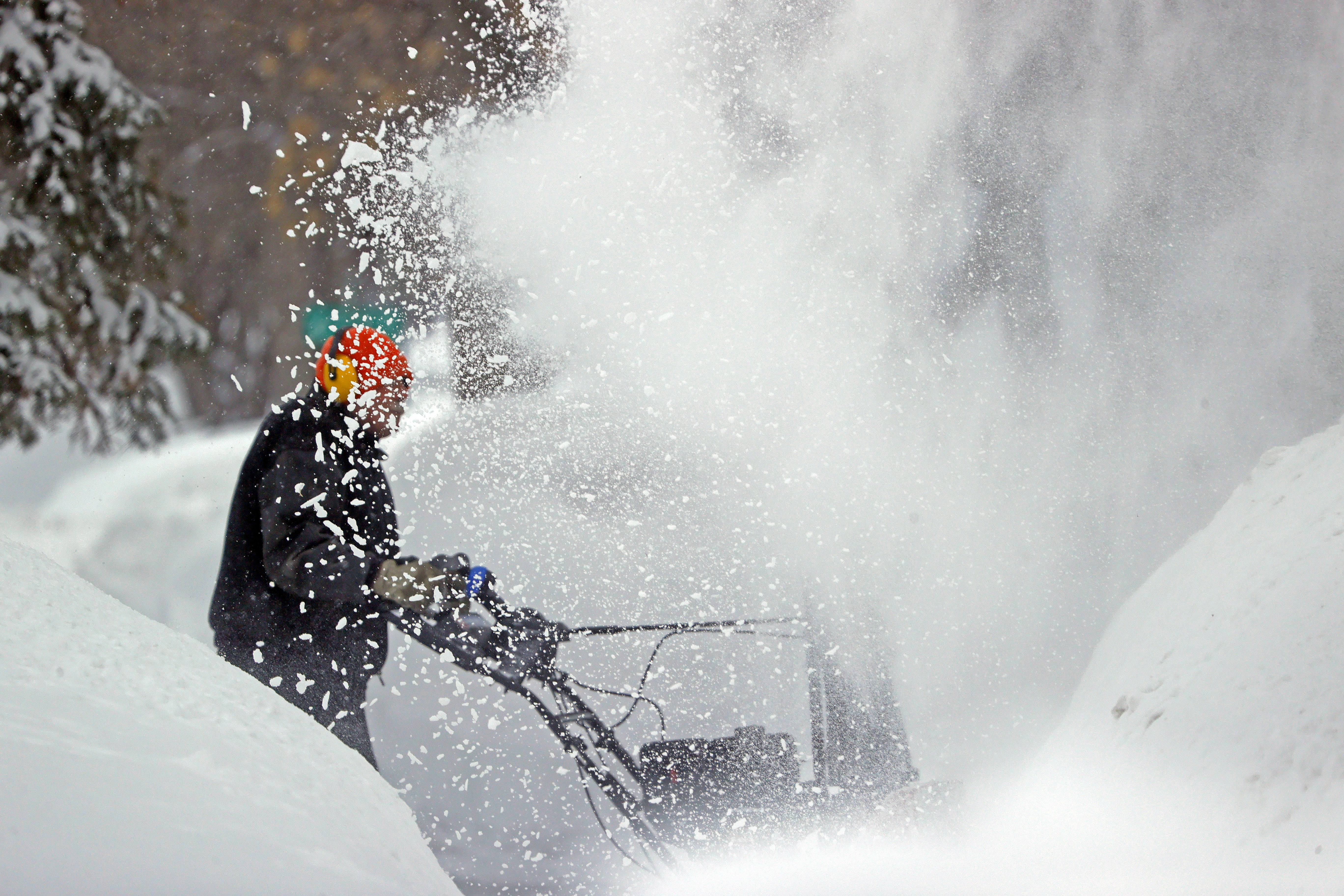 PHOTOS: Snowy scenes from Fargo area amidst a wintry April storm - Vimarsana News