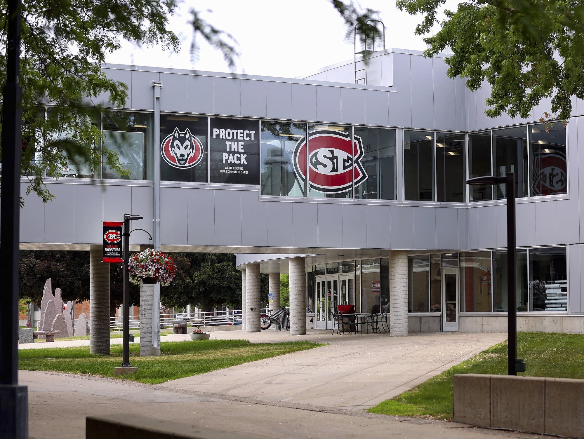 St. Cloud State University eliminates programs, lays off faculty due to enrollment decline - Vimarsana News