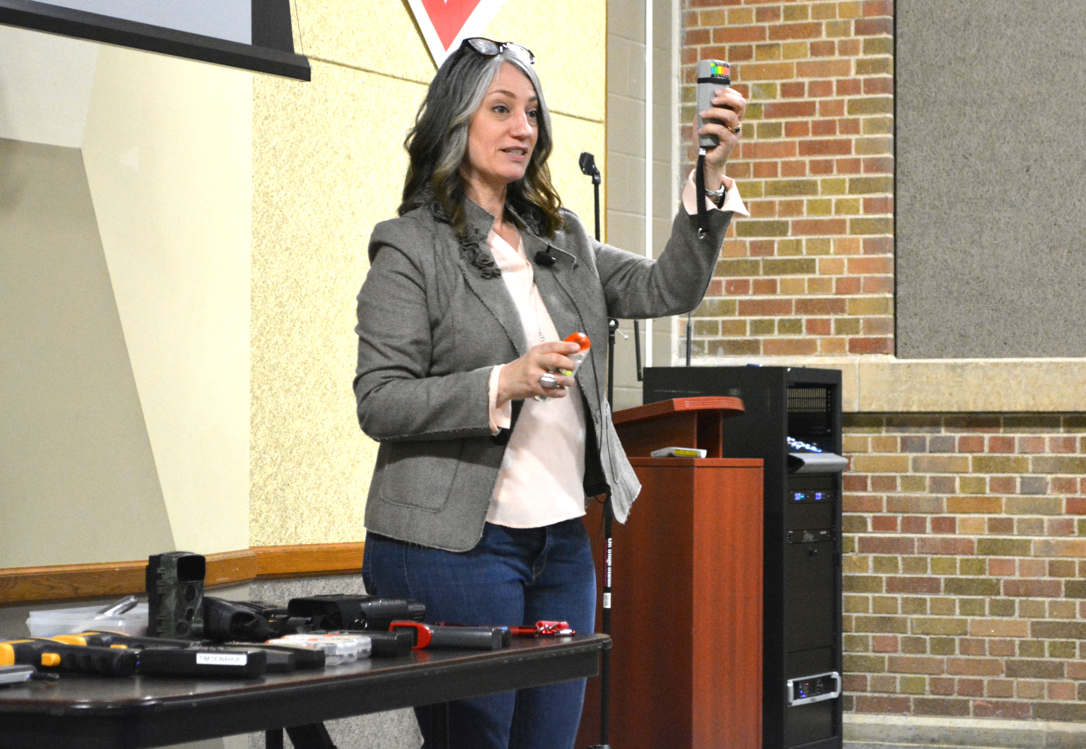 Heidi Steffens investigates the paranormal with Willmar Community Education - Vimarsana News