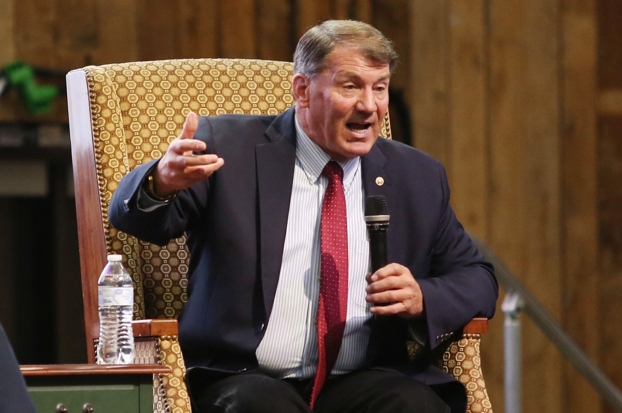 US senator from South Dakota subjects Postal Service to multiple pressure points
