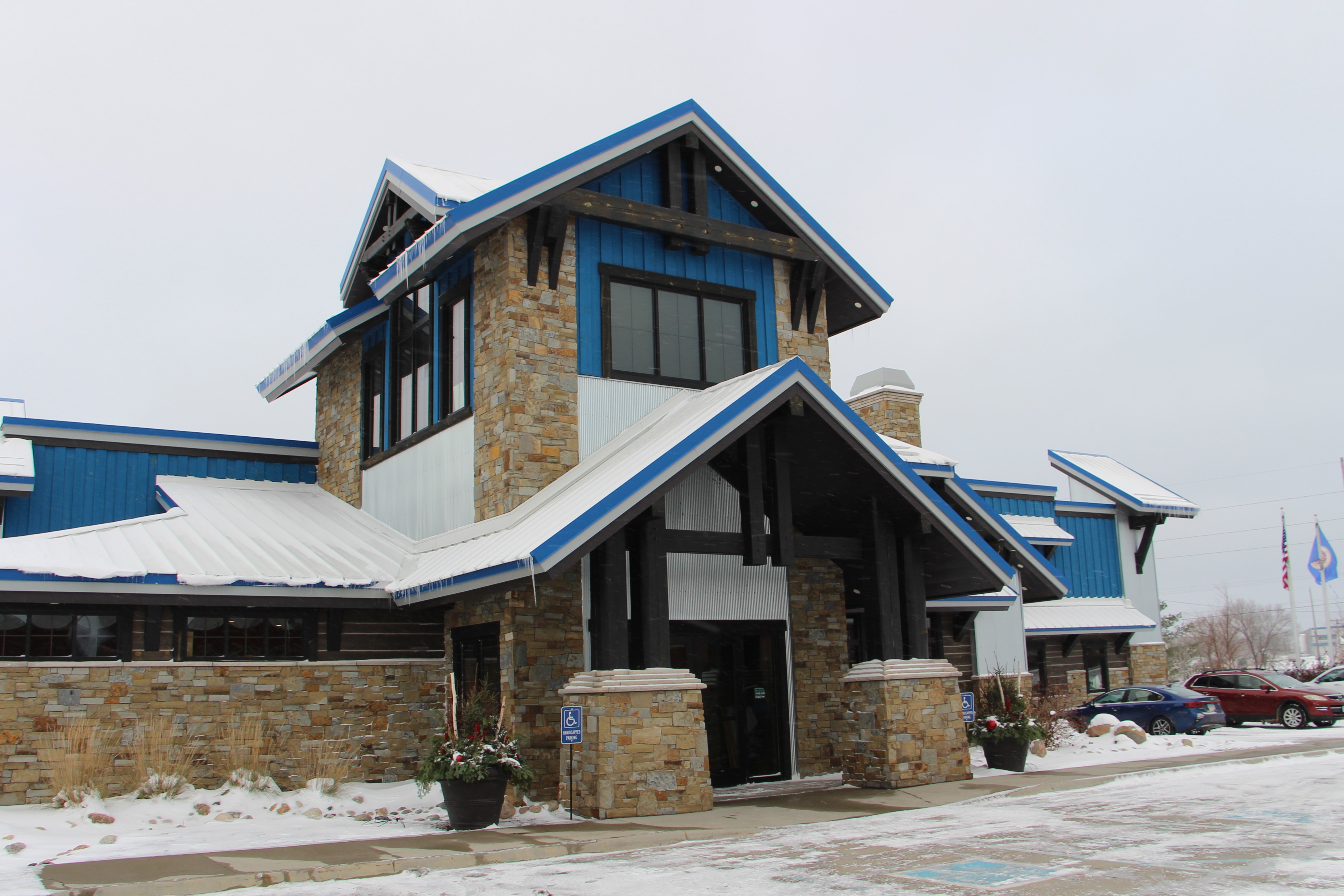 Growing again: Lakeshirts acquires Colorado-based resort apparel company - Vimarsana News