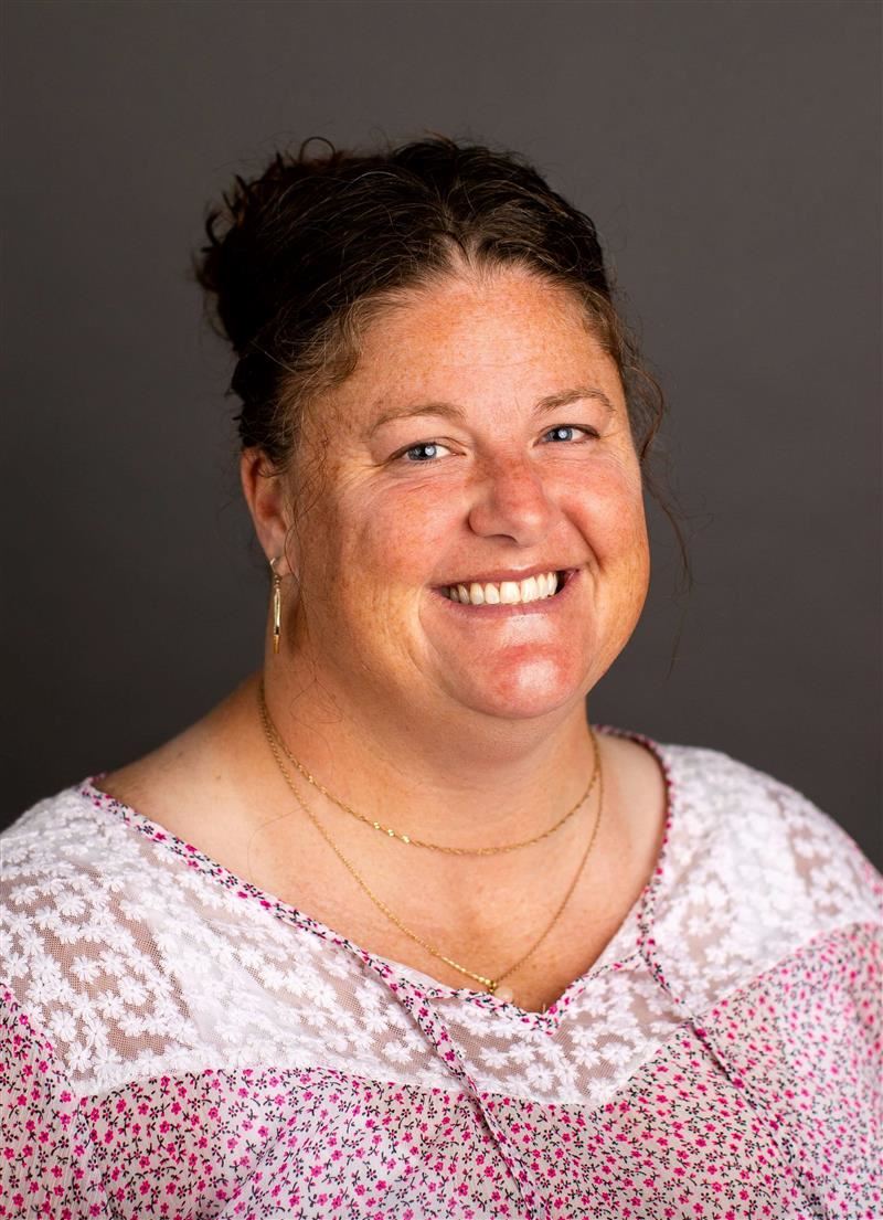 Bismarck teacher Sheila Peterson named 2024 North Dakota Teacher of the Year - Vimarsana News