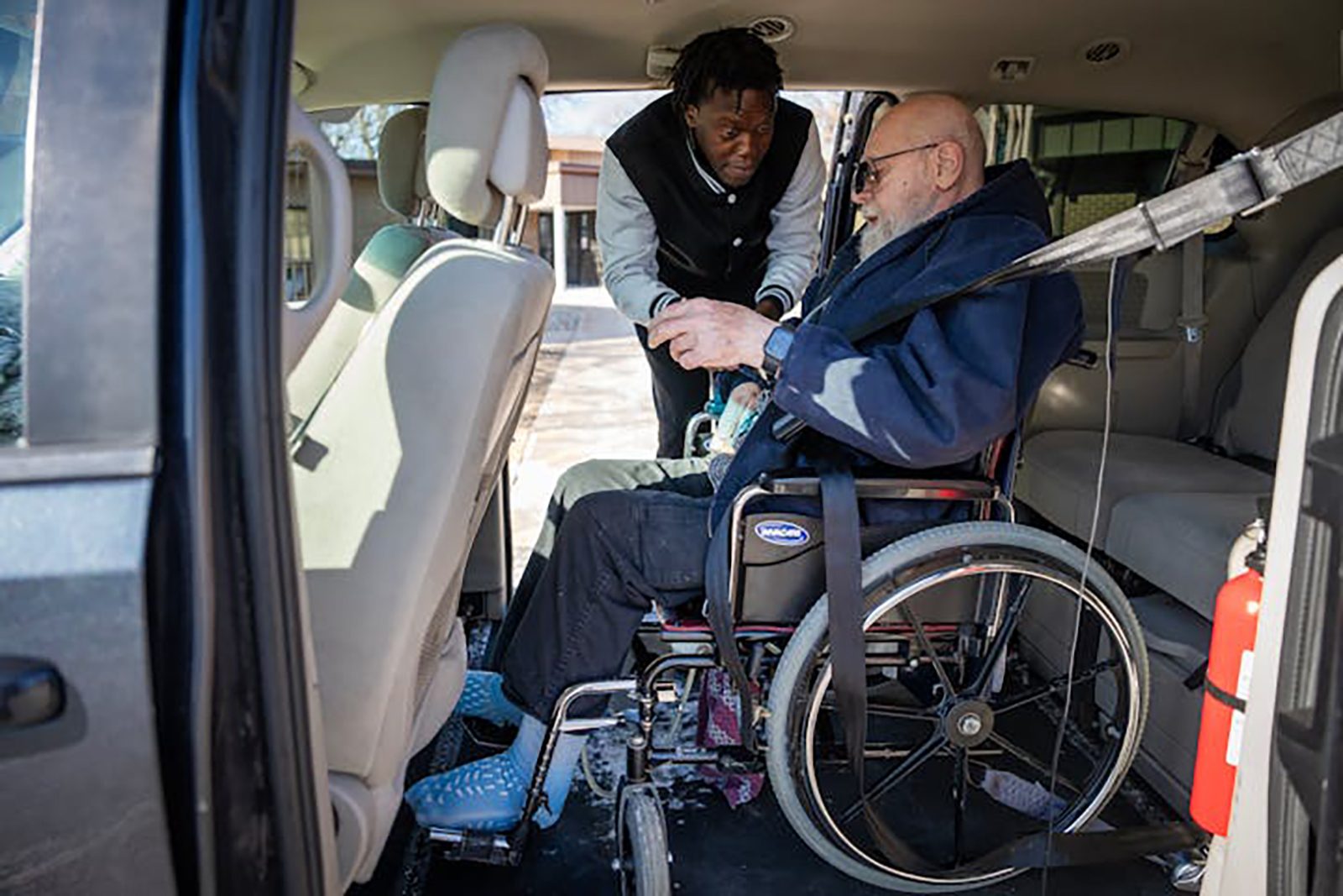 Frustration builds as some rural Minnesotans struggle to get to medical appointments - Vimarsana News