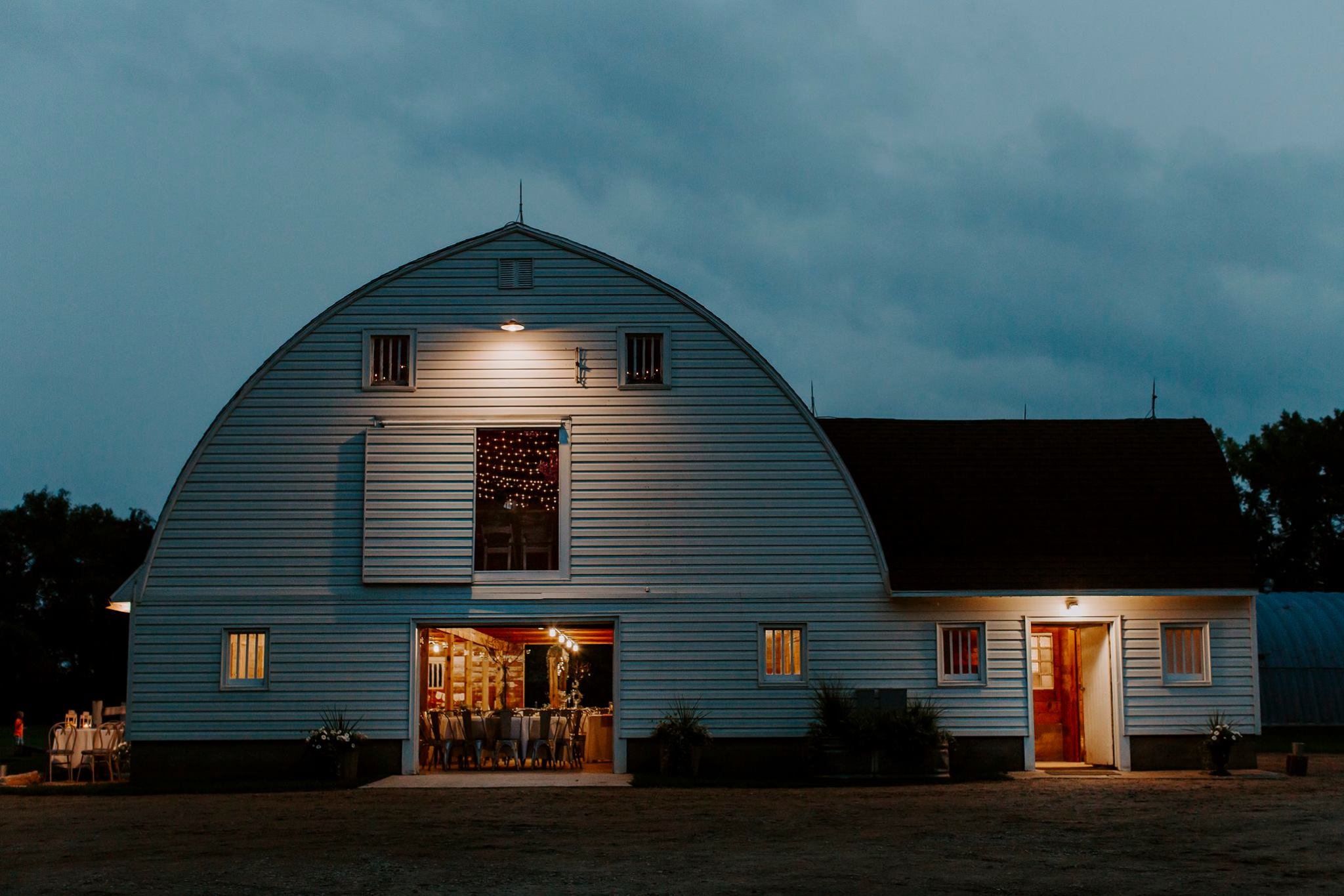 'Bachelor's barn' in Halstad becomes wedding central for many throughout Red River Valley - Vimarsana News