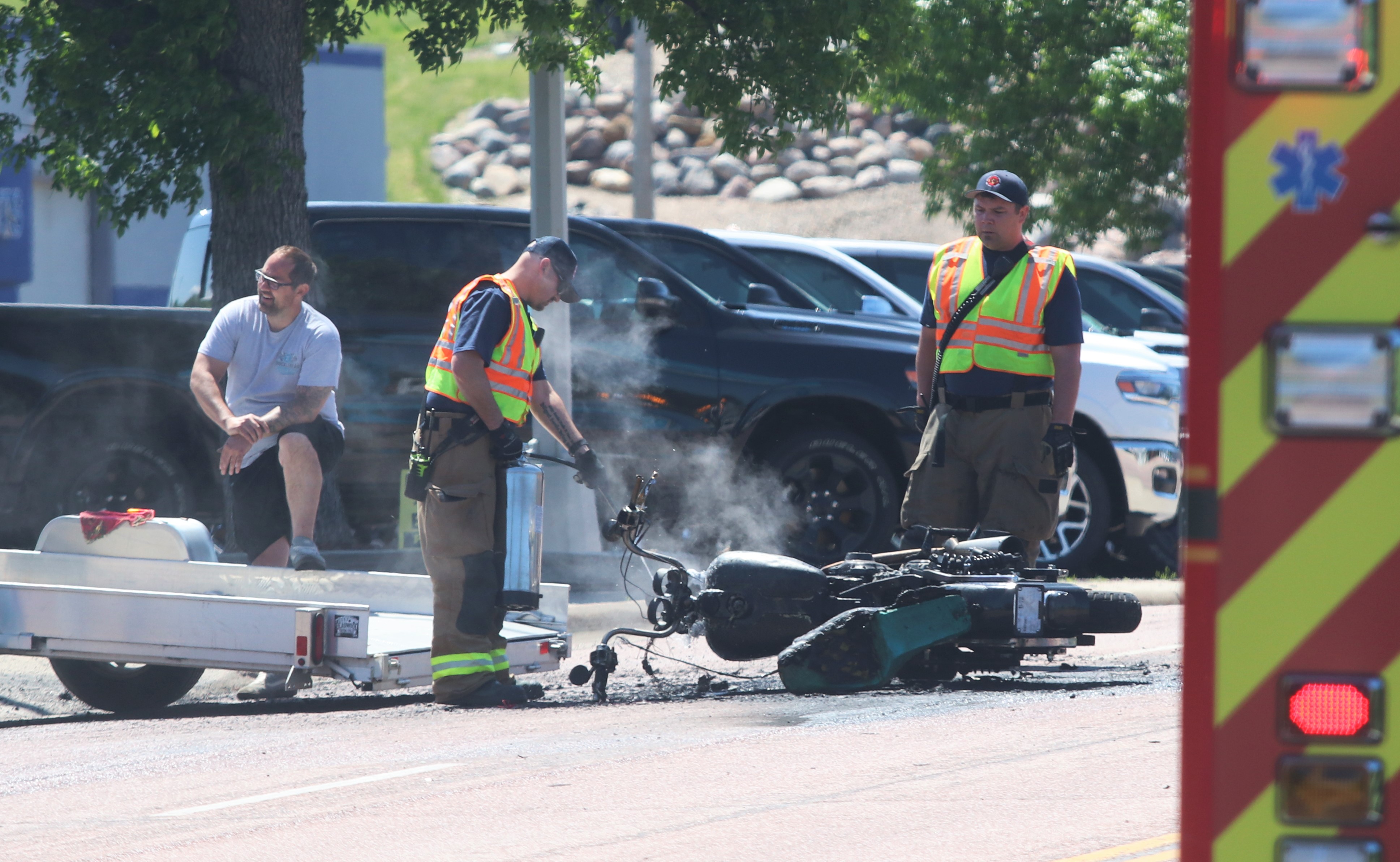 Vehicle-motorcycle crash causes fire along Burr Street, leaving motorcycle driver injured - Vimarsana News
