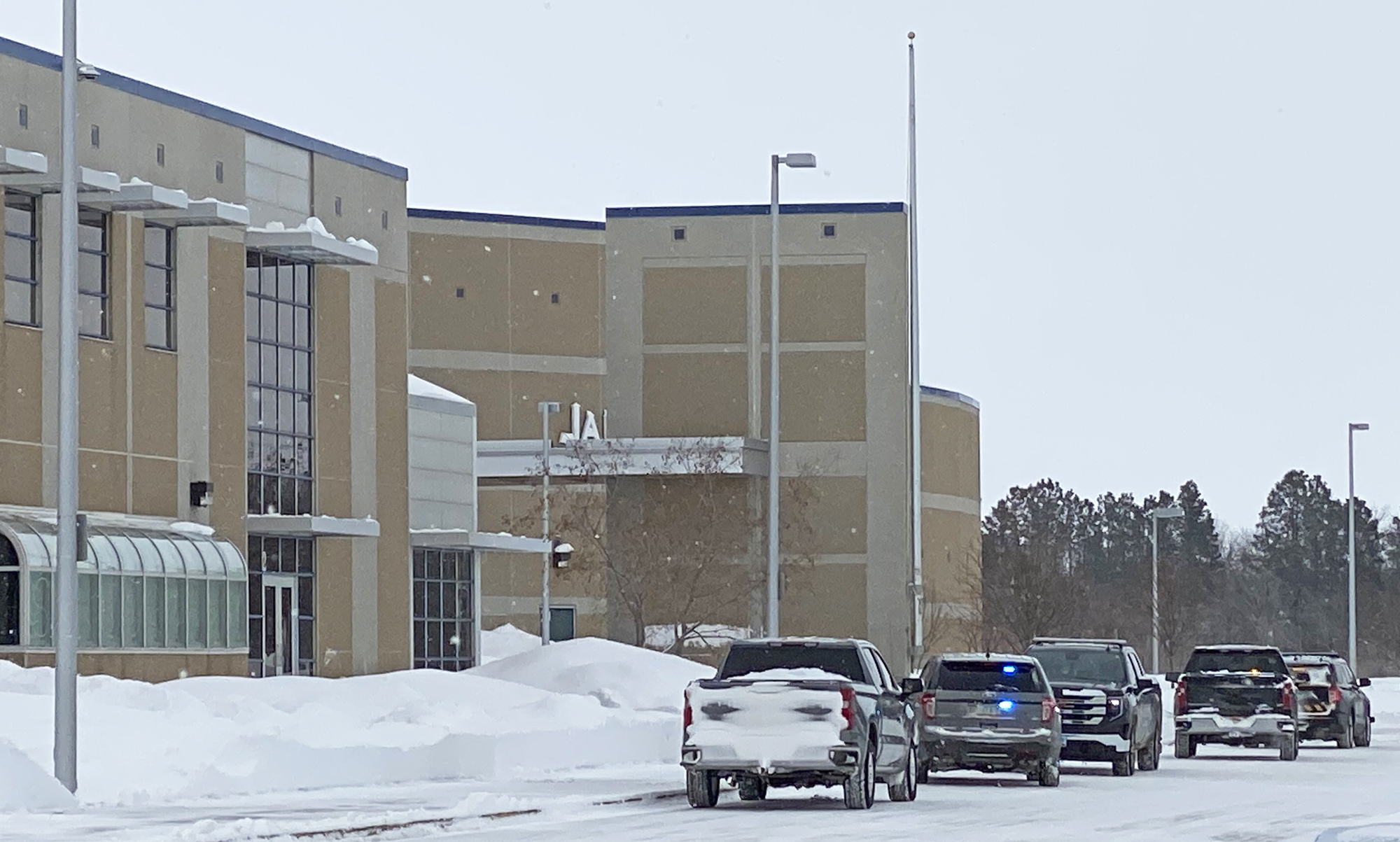 Shelter in place lifted across JPS after hoax threat - Vimarsana News