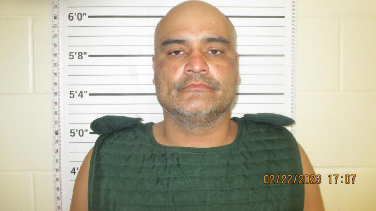 Sheriff says farmer 'understood the gravity of the situation' as he held murder suspect at gunpoint - Vimarsana News