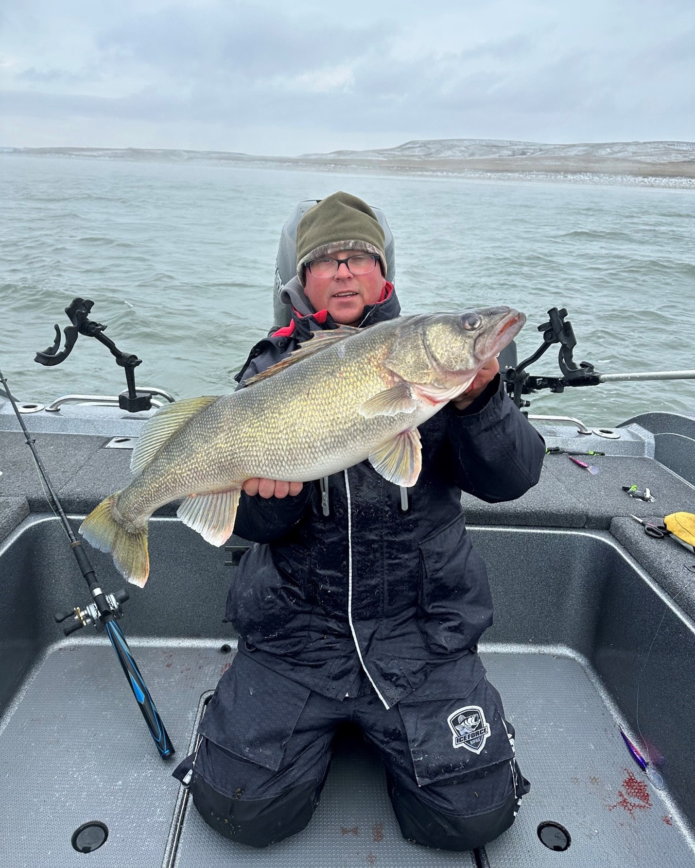 McFeely: Bismarck man catches SD record walleye, but it could have been even better - Vimarsana News