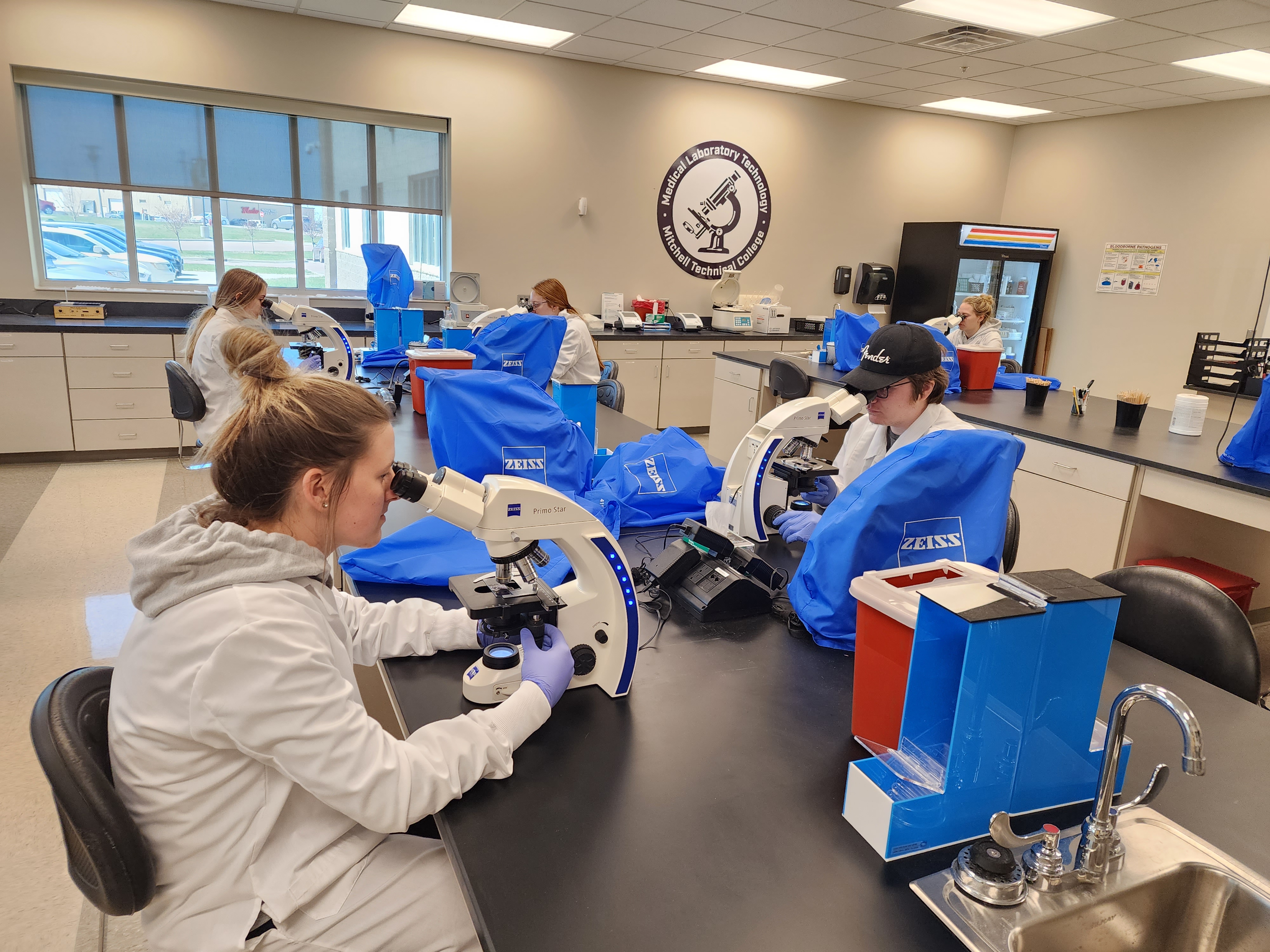 These five male Mitchell Tech grads buck trend in female-dominated medical lab technician program - Vimarsana News