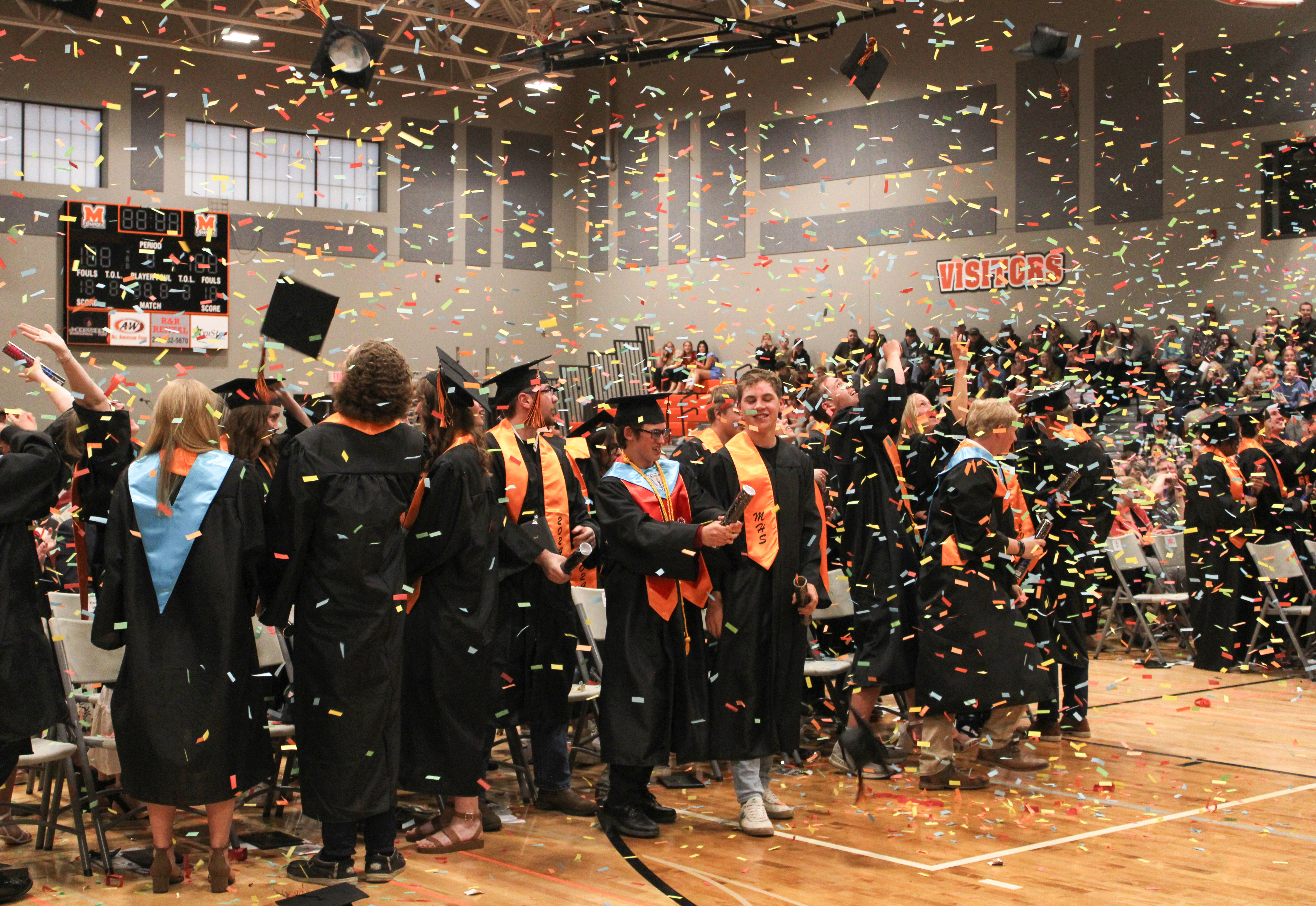When faced with adversity, Menahga graduates encouraged to 'rise up' - Vimarsana News