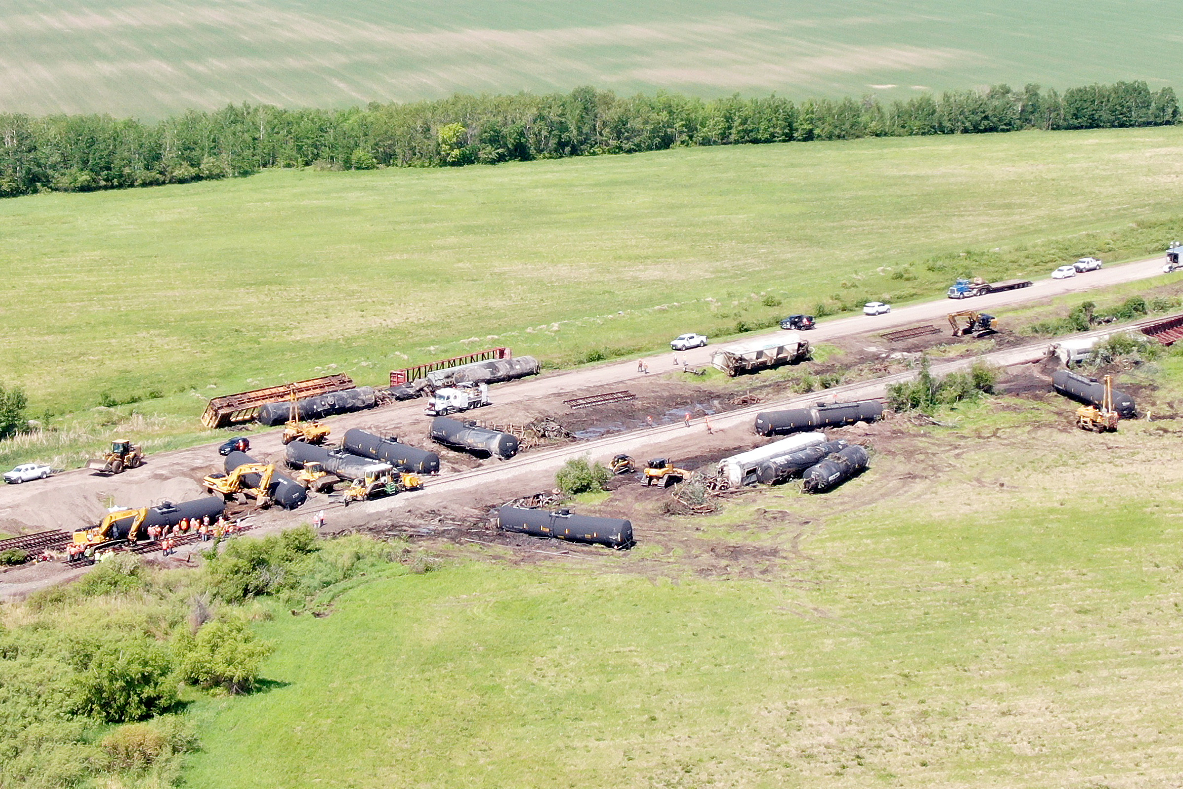 Highway 59 still closed after derailment; former CP employee says 'we shouldn't be having derailments' - Grand Forks Herald | Grand Forks, East Grand Forks news, weather & sports - Vimarsana News