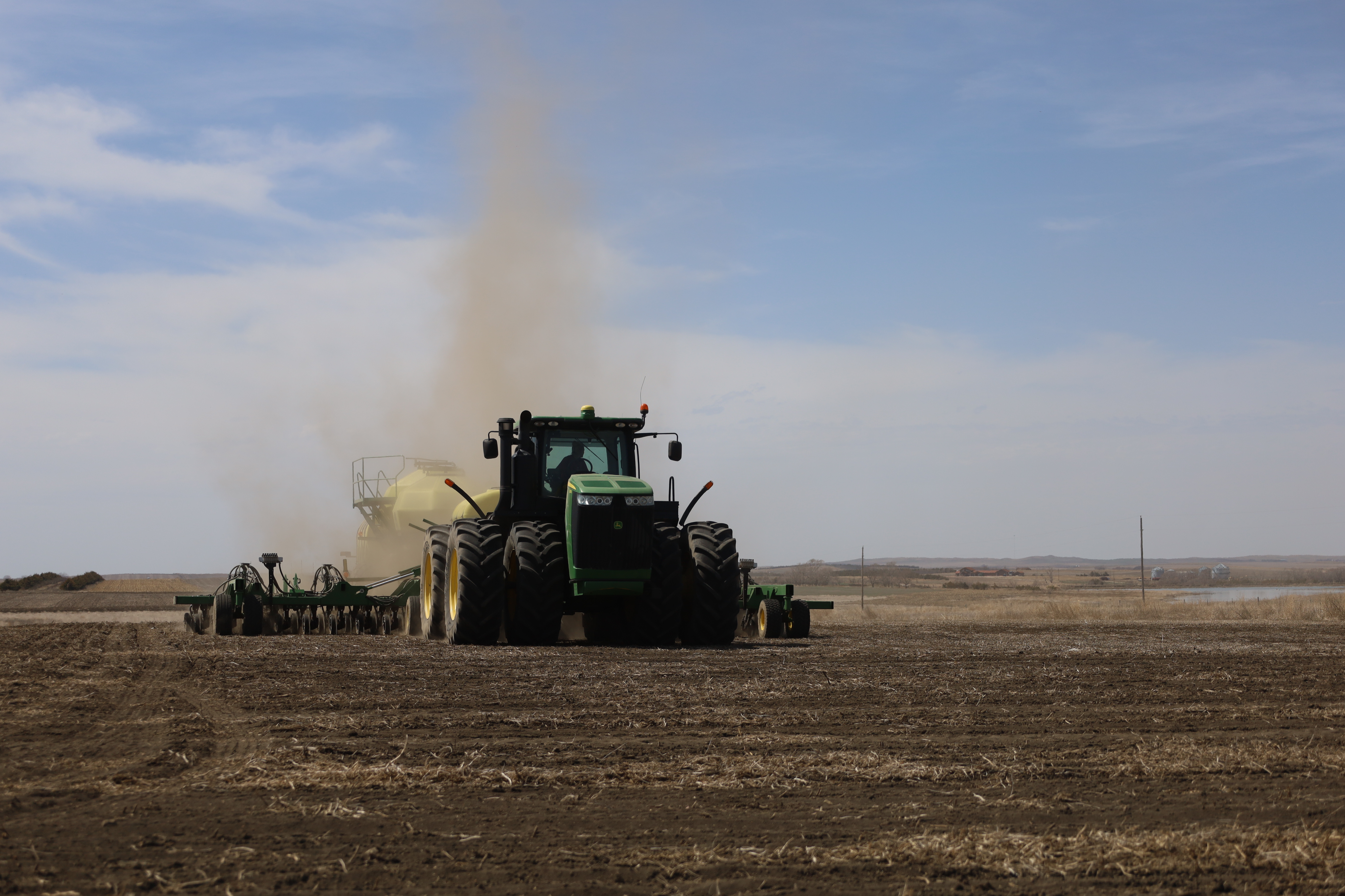 Planting progress lags in much of the upper Midwest, but tractors are starting to roll - Vimarsana News
