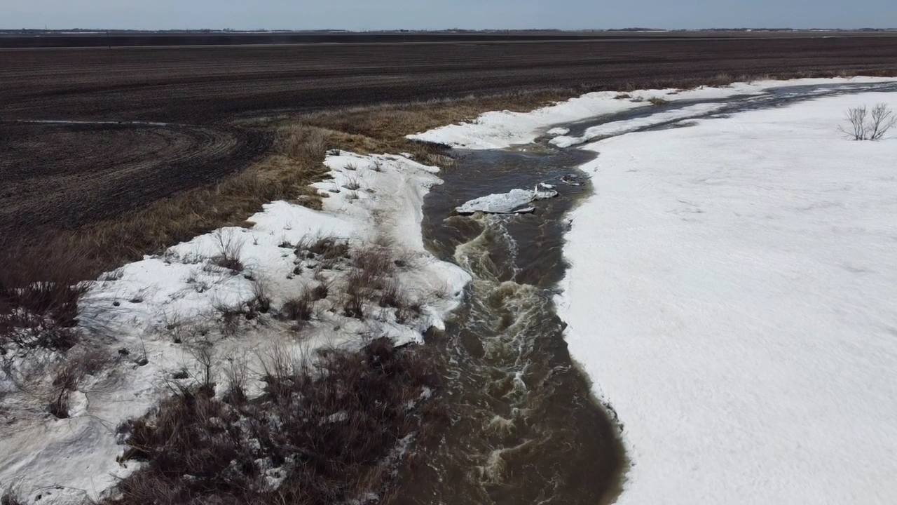 As Rush River water moves east, Harwood prepares for flood fight - Vimarsana News