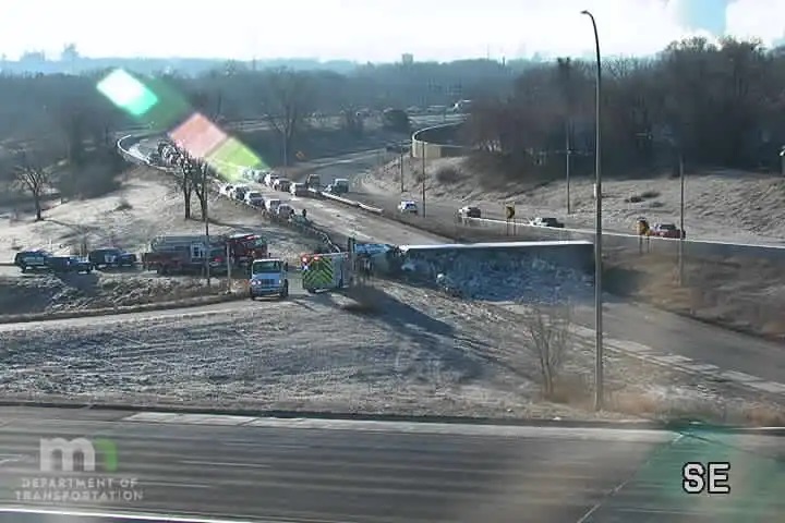 Semi rollover closes westbound I-94 in Brooklyn Center - Vimarsana News