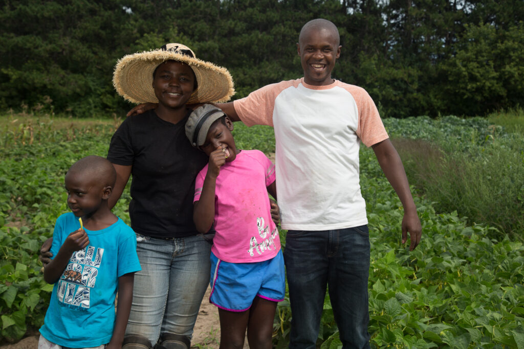 African immigrant farmers find each other, land and resources to succeed in Minnesota - Vimarsana News