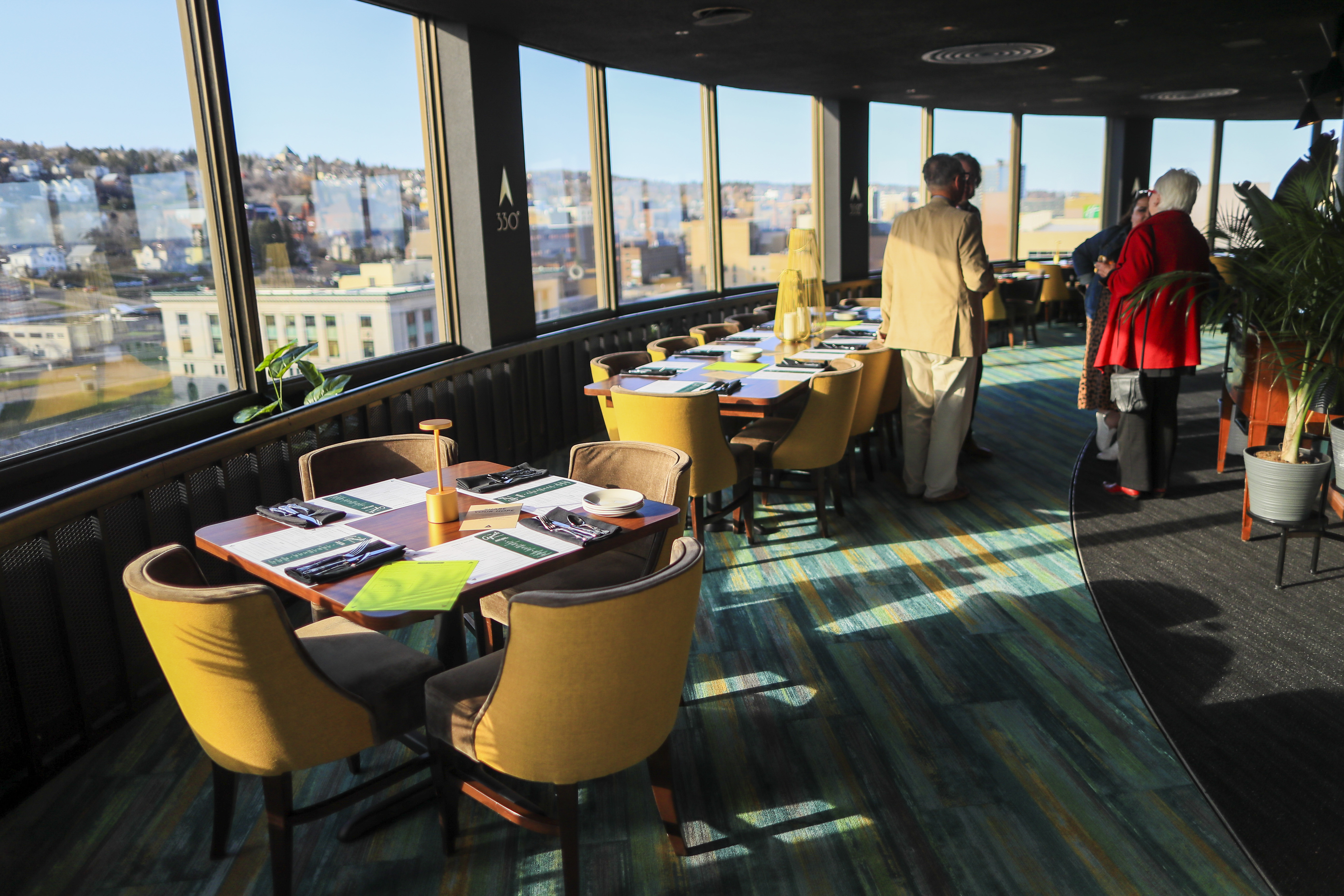 Revolving door continues at rotating restaurant - Vimarsana News