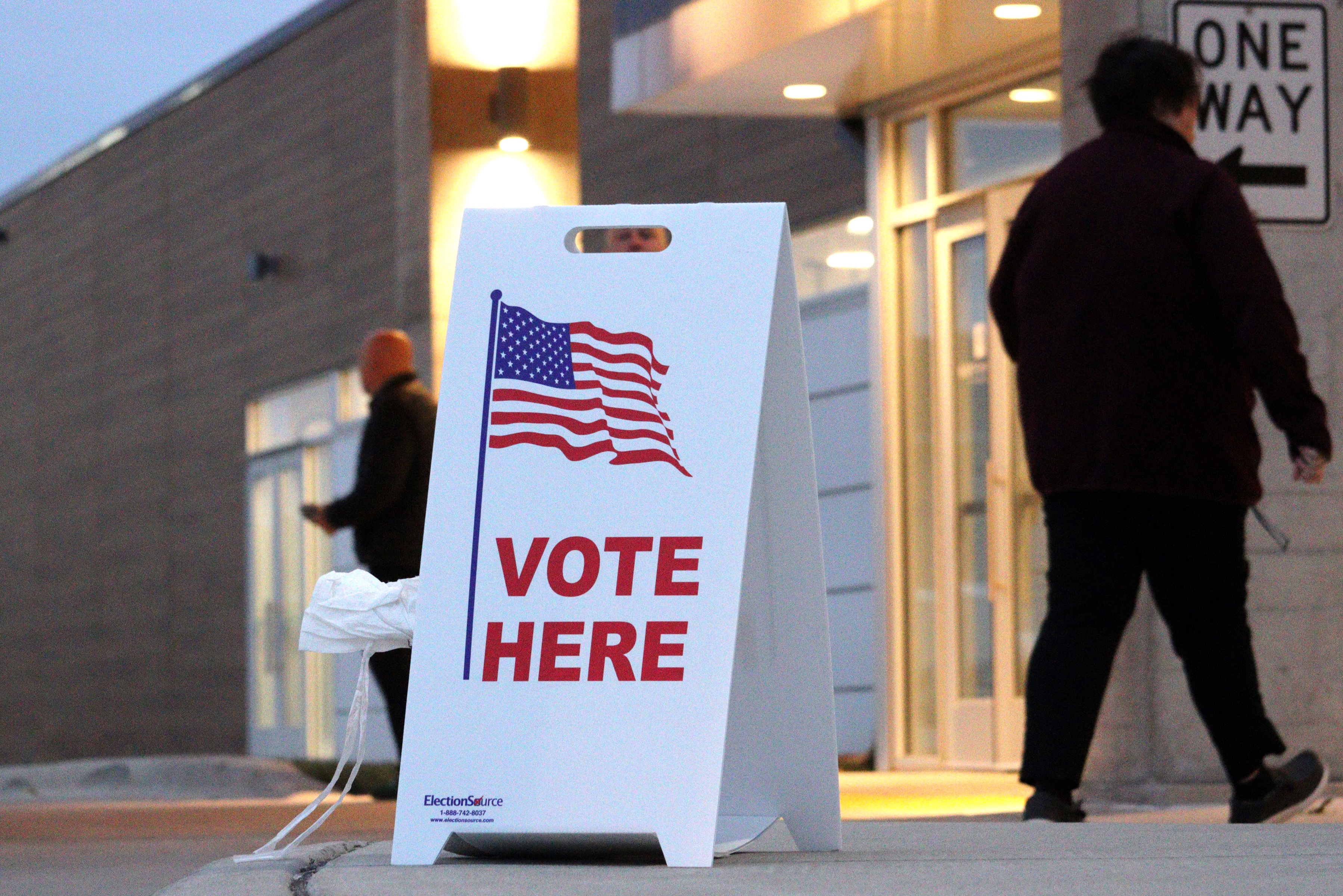 Port: Some interest is polling a ballot measure to bring jungle primaries to North Dakota - Vimarsana News
