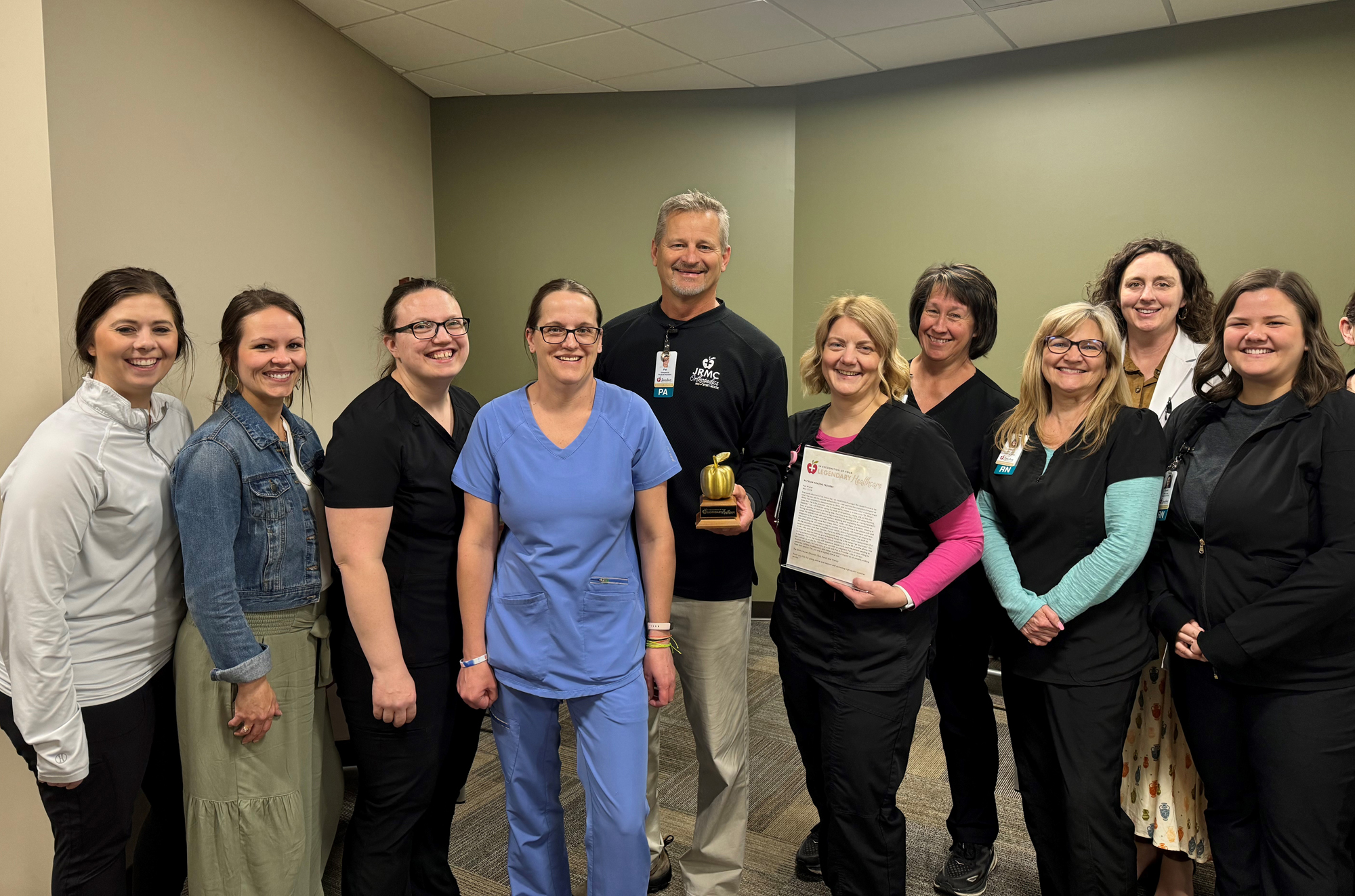 Pat Walter receives JRMC Legend Award - Vimarsana News