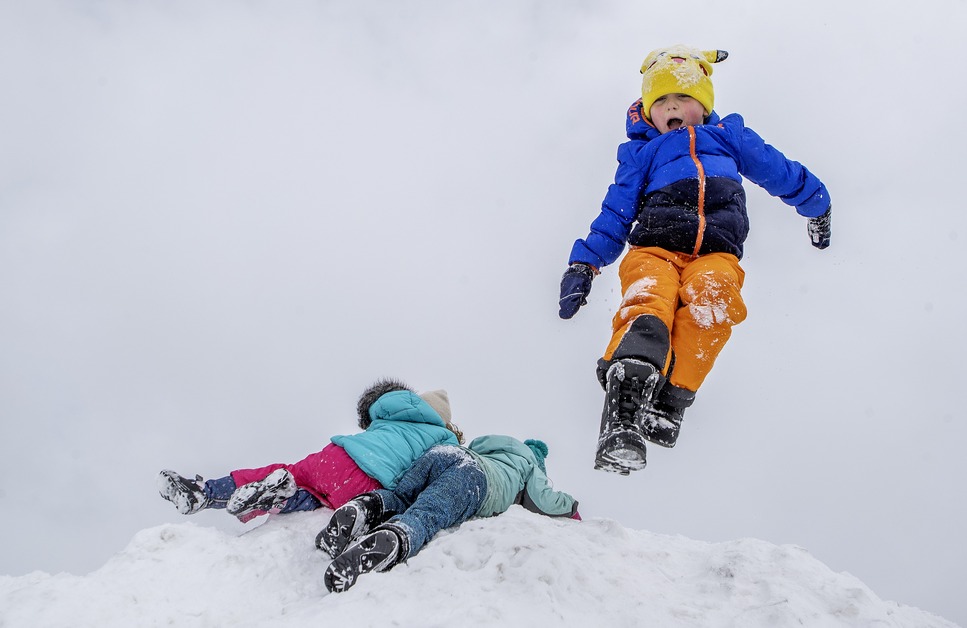 Photos: Snow brings fun, a bit of shoveling and slick roads to Willmar - Vimarsana News