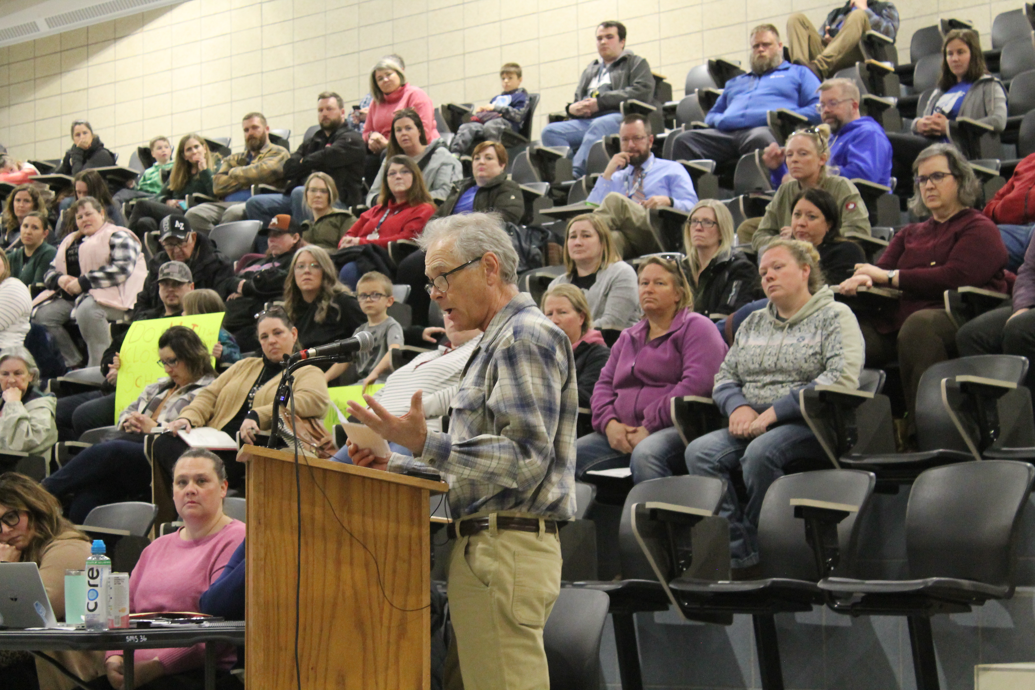 Superior School Board votes to shutter Lake Superior Elementary - Vimarsana News