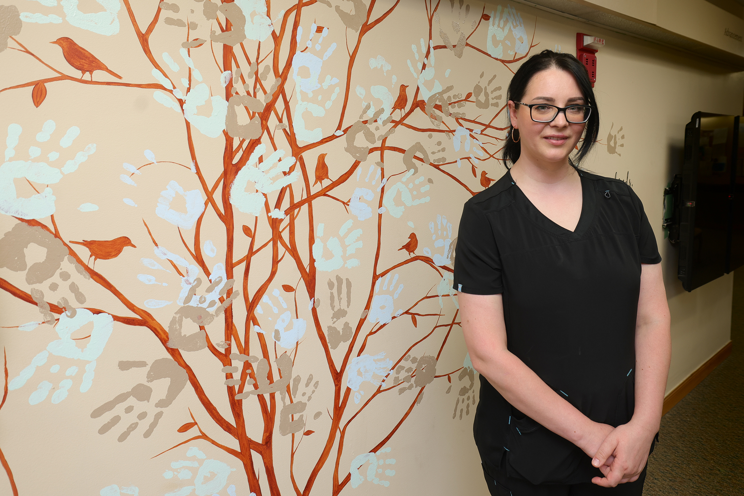 From Moldova to Lakota, a Good Samaritan Society employee uses her art to add beauty to local nursing home - Vimarsana News