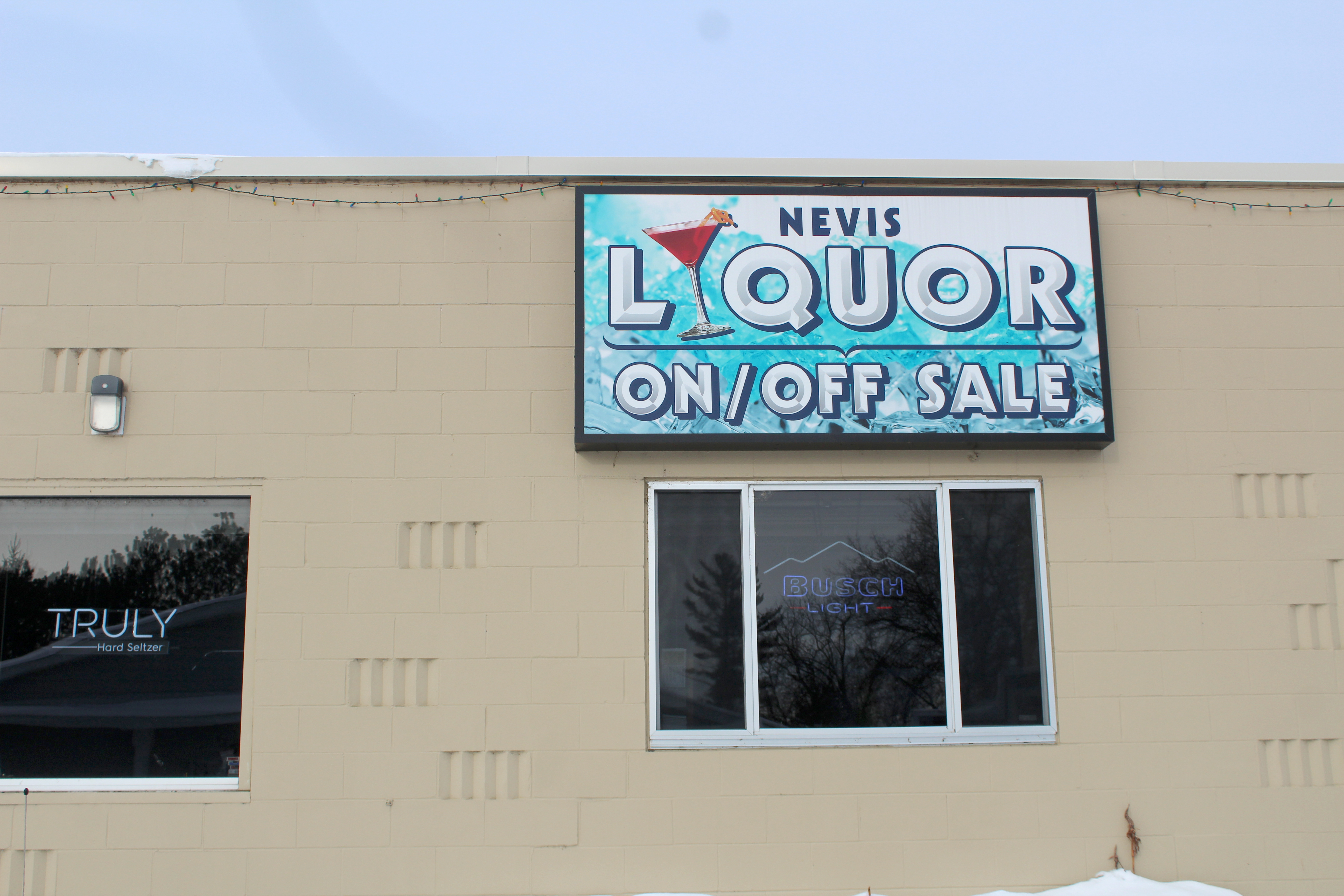 Giant beer bottle turned down by Nevis City Council - Vimarsana News